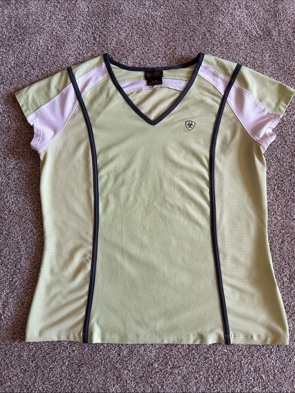 Ariat Light Green and White V-Neck Mesh Performance Tee Medium